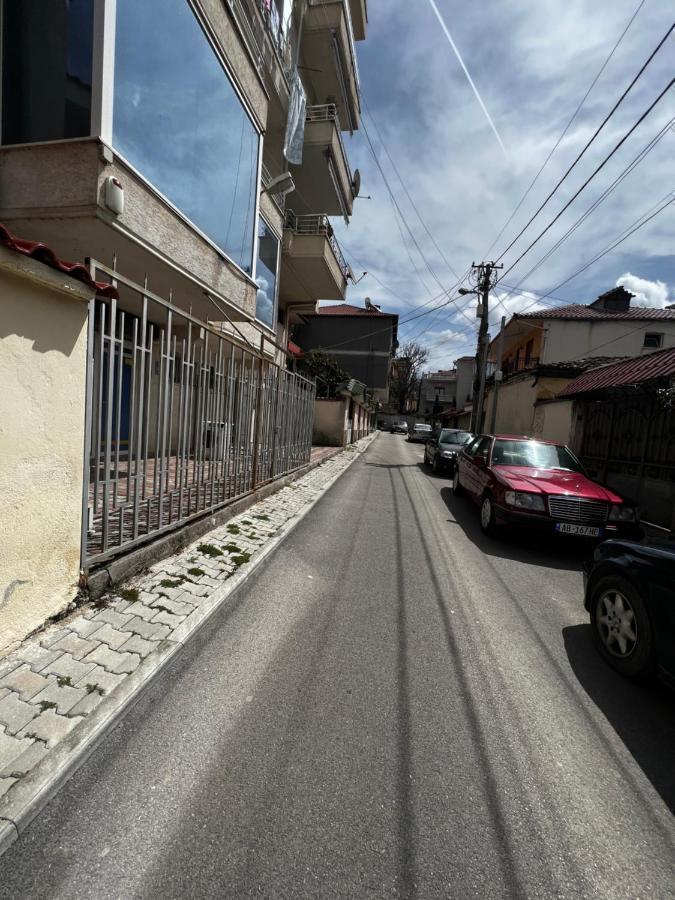 Apartamento Retreat In The Centre Of Korce Exterior foto