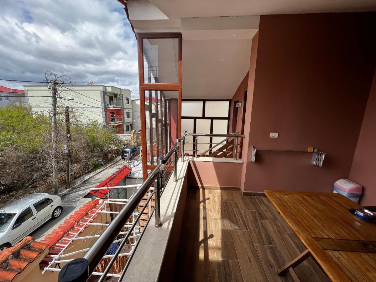 Apartamento Retreat In The Centre Of Korce Exterior foto