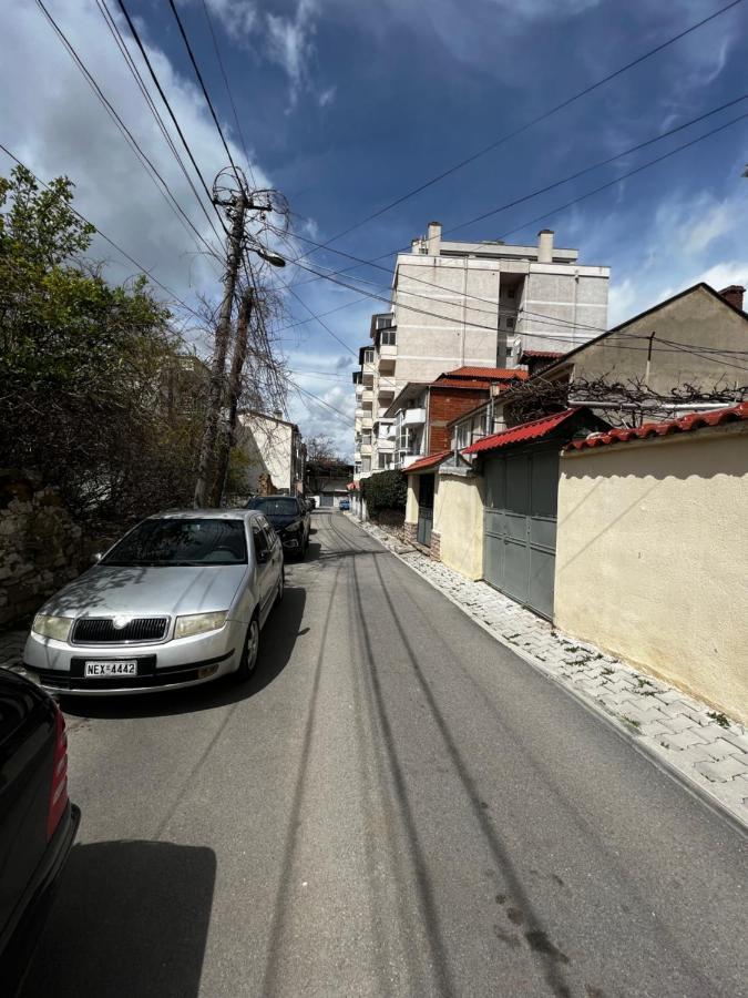 Apartamento Retreat In The Centre Of Korce Exterior foto