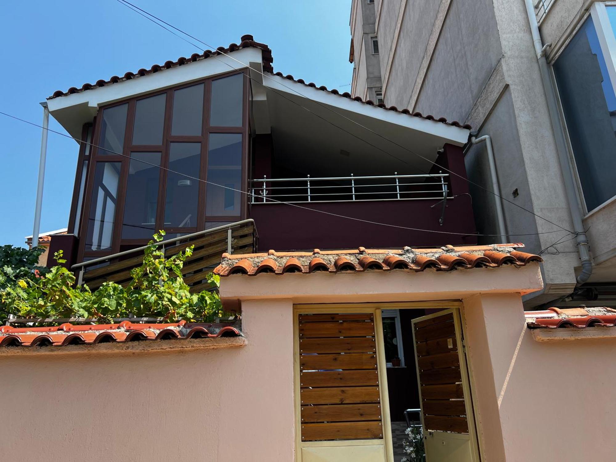Apartamento Retreat In The Centre Of Korce Exterior foto