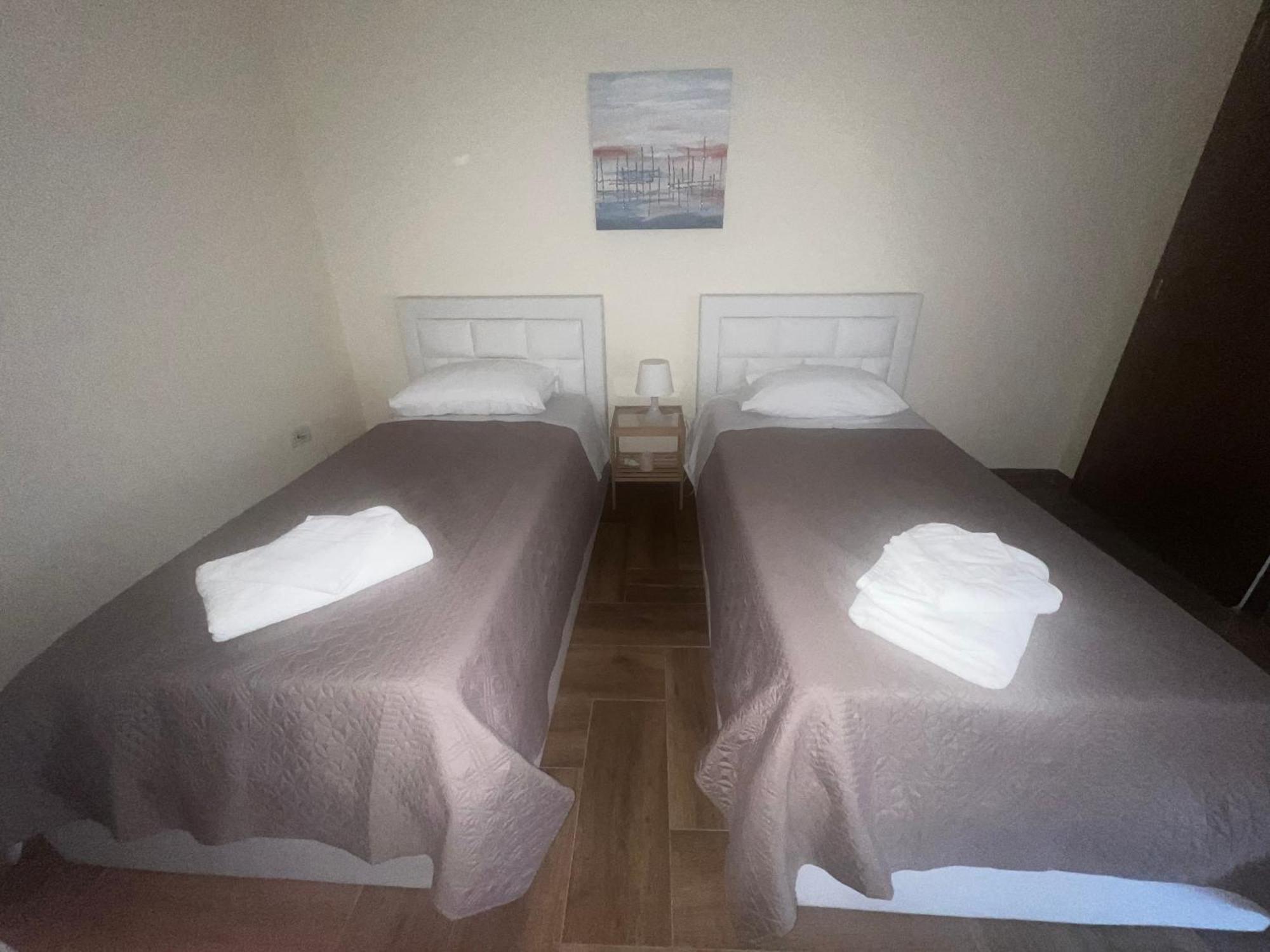 Apartamento Retreat In The Centre Of Korce Exterior foto
