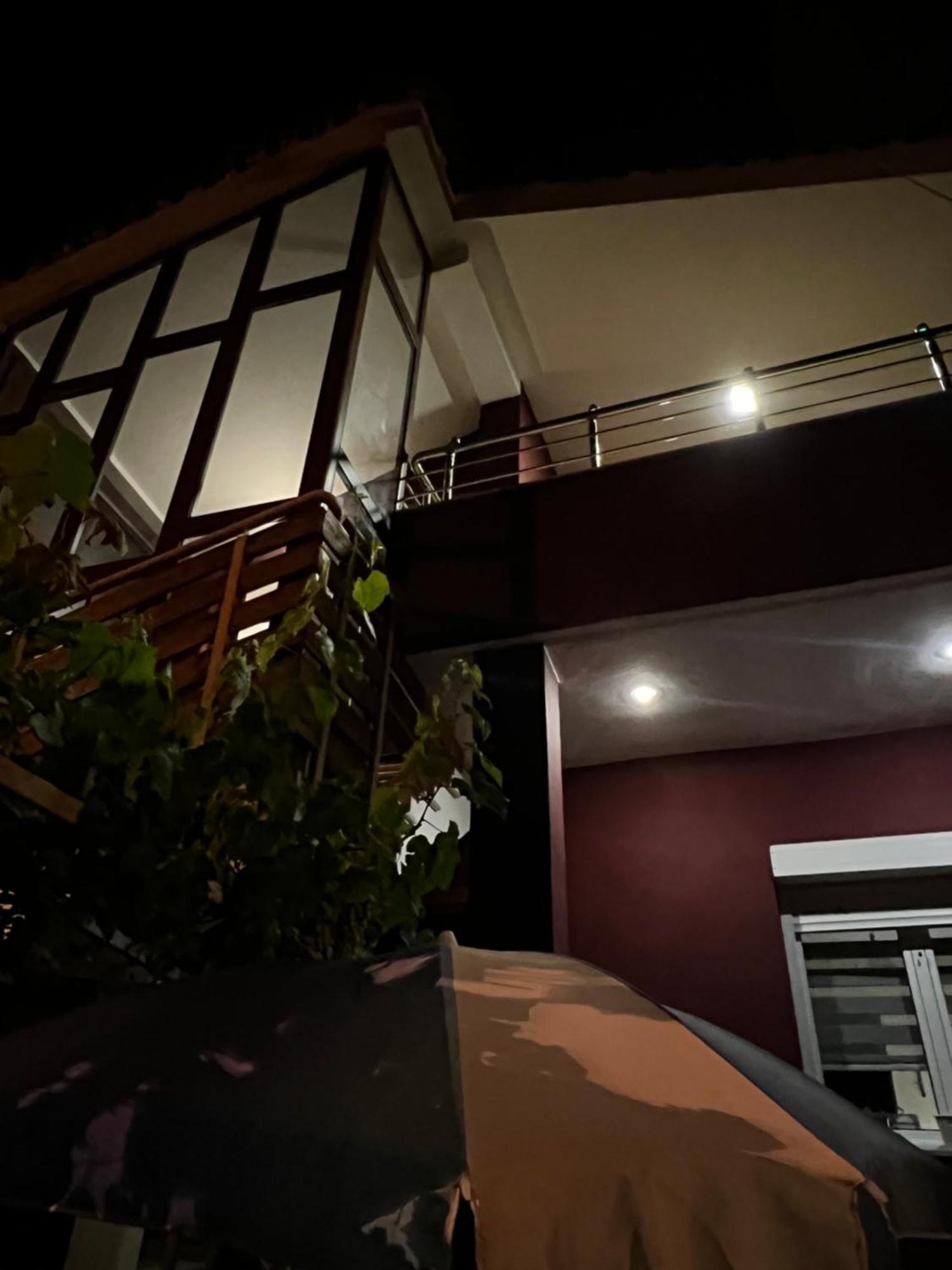 Apartamento Retreat In The Centre Of Korce Exterior foto